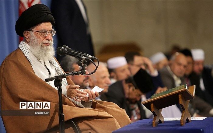 رهبر معظم انقلاب: قوام حیات معنوی انسان به تذکر و توسل و خشوع و ذکر است