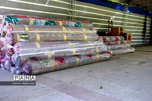 آیین گلباران آرامگاه سعدی  و دیدار با خانواده سیل زدگان در یادروز این شاعر پرآوازه