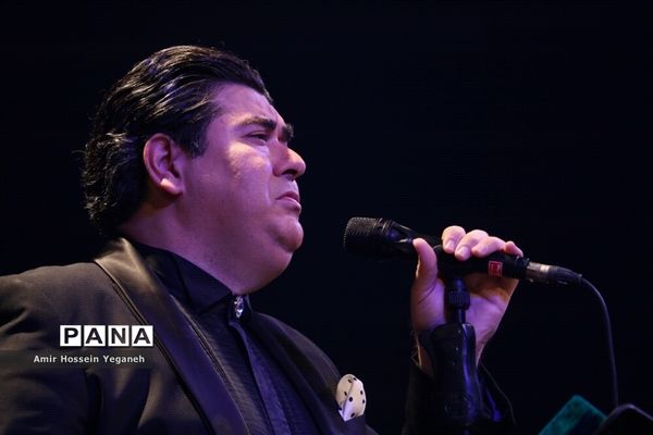 کنسرت خیریه سالار عقیلی در جزیره کیش