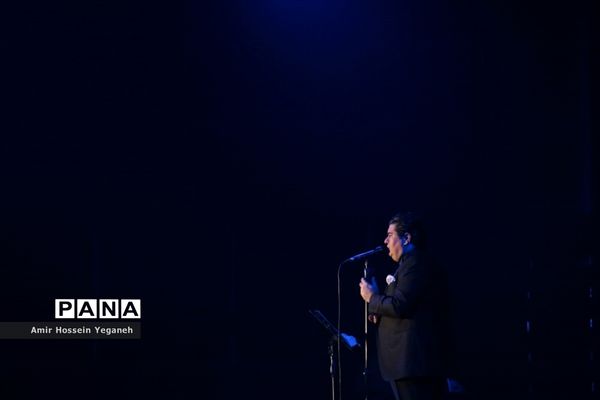 کنسرت خیریه سالار عقیلی در جزیره کیش