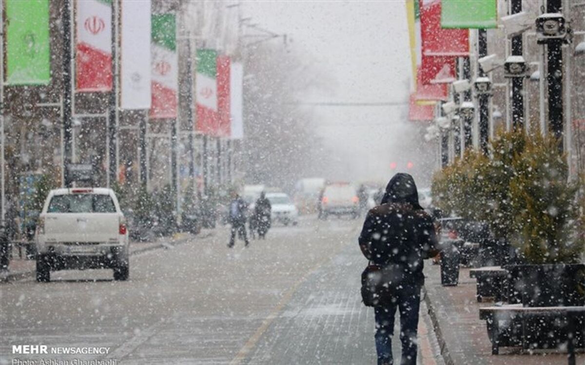 بارش برف  زنجان را فرا گرفت