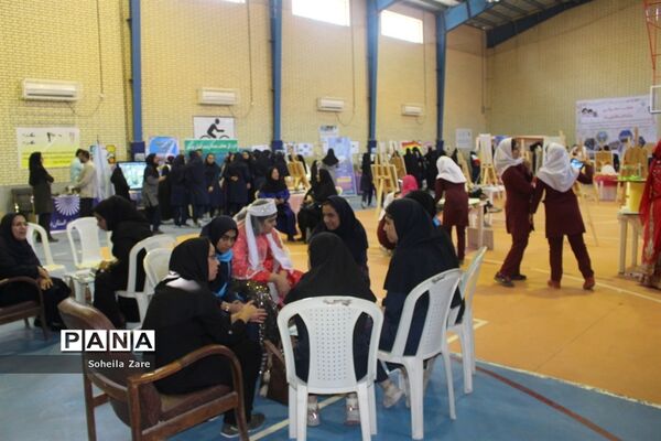 افتتاح نمایشگاه هفته معرفی مشاغل در بوشهر