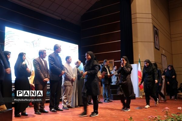 اختتامیه مسابقات فرهنگی و هنری دانش آموزان دختر خراسان رضوی در مشهد