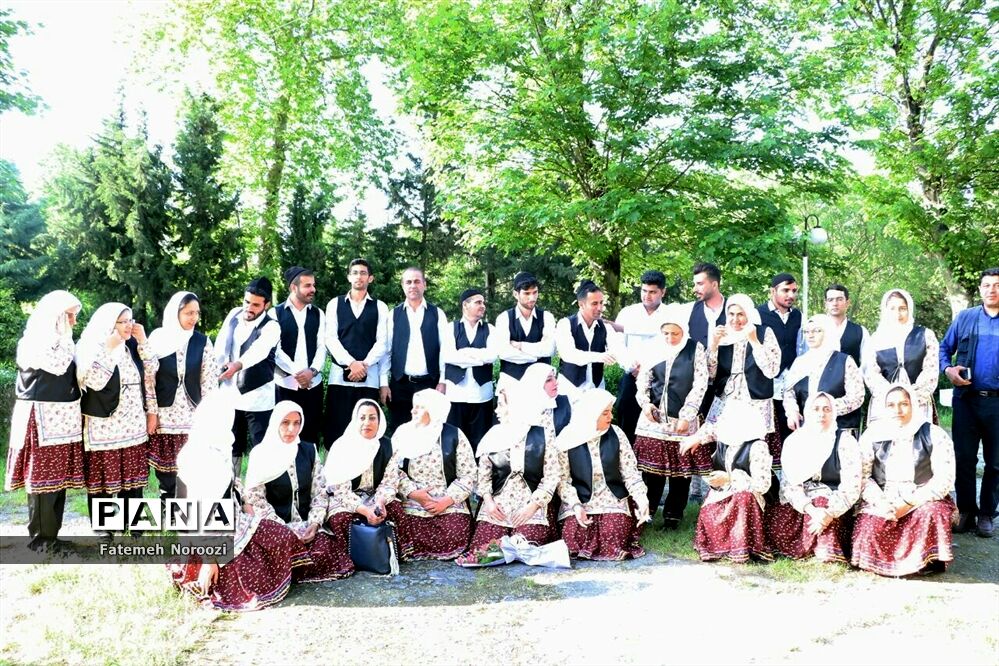 مسابقات هنرهای آوایی ویژه گروه همسرایان فرهنگی