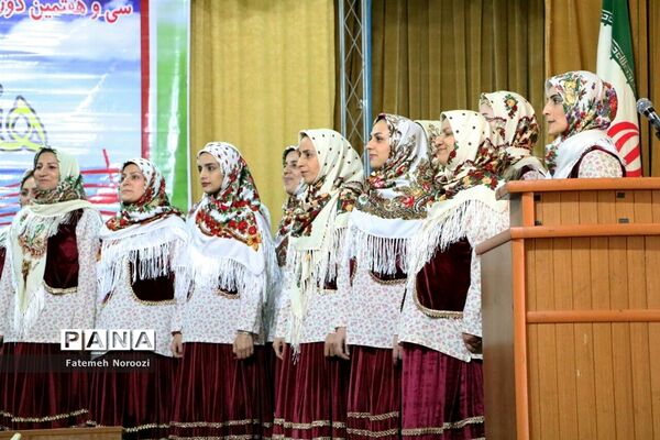 مسابقات هنرهای آوایی ویژه گروه همسرایان فرهنگی