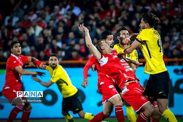 دیدارتیم‌های پرسپولیس و سپاهان