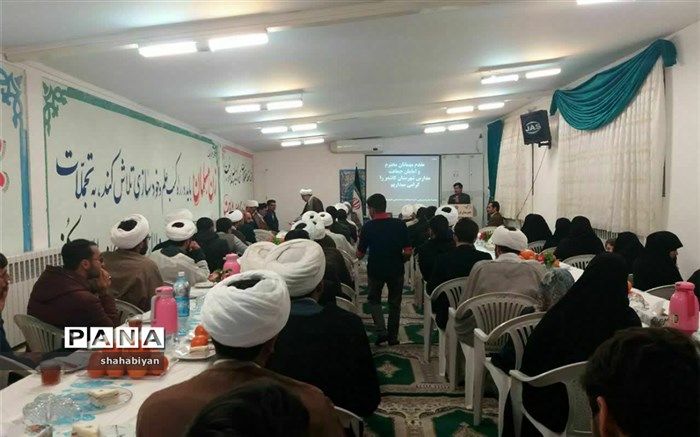 جلسه هم اندیشی ائمه جماعت مدارس کاشمر