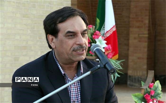 همه مشکلات جوامع ناشی از فقر سوادفرهنگی است