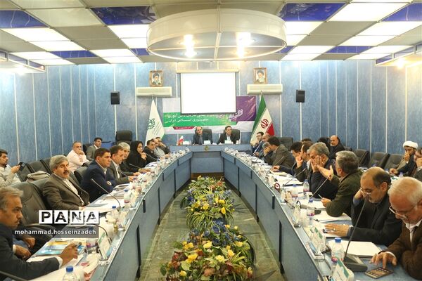 نشست هم‌اندیشی مدیران ستادی و استانی سازمان دانش‌آموزی