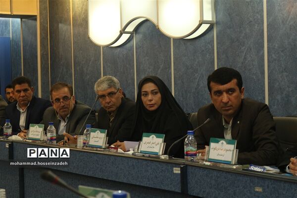 نشست هم‌اندیشی مدیران ستادی و استانی سازمان دانش‌آموزی