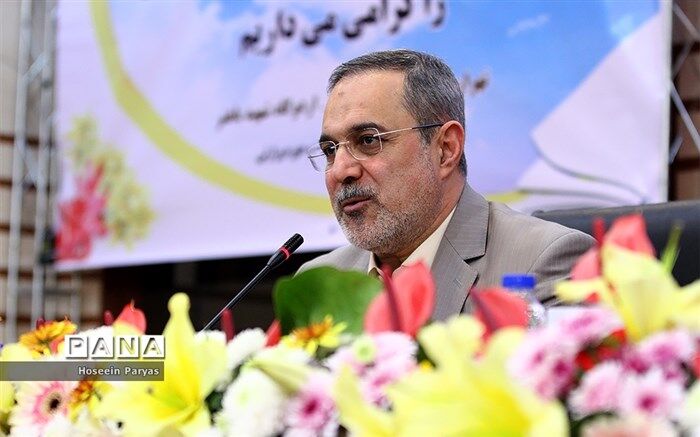 سیدمحمد بطحایی: آموزش و پرورش باید اولین دستگاهی باشد که بازسازی و نوسازی مناطق آسیب دیده را شروع می‌کند