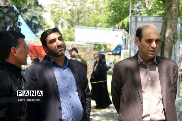 مسابقه دانش‌آموزی تکاور کوچک در شهر تهران