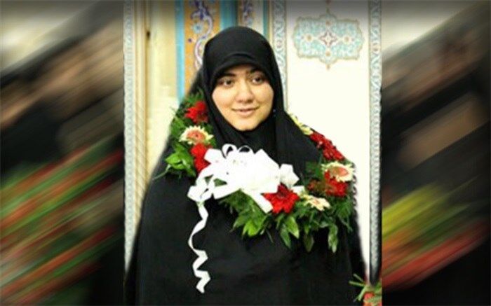 تقدیر از رتبه نخست مسابقات بین المللی قرآن دانش آموزان جهان اسلام