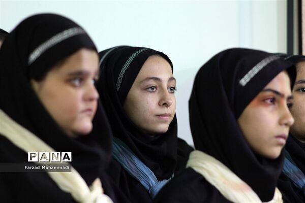 جشنواره سفیران سلامت و نوجوان سالم در چهاردانگه