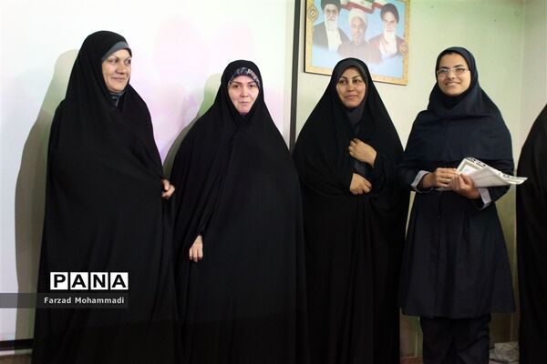 جشنواره سفیران سلامت و نوجوان سالم در چهاردانگه