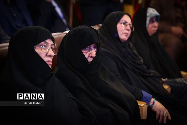 رونمایی شانزدهمین خاطرات رونوشت آیت الله هاشمی رفسنجانی