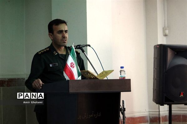 برگزاری مراسم تکریم و معارفه فرماندهان حوزه مقاومت بسیج دانش‌آموزی و فرهنگیان چهاردانگه