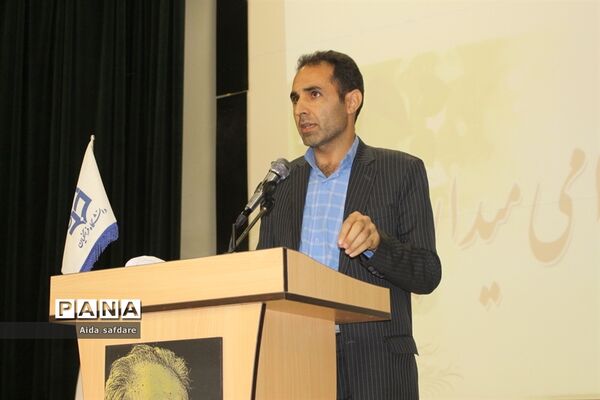 همایش بزرگداشت استاد محمد بهمن بیگی  در بوشهر ( 2 )