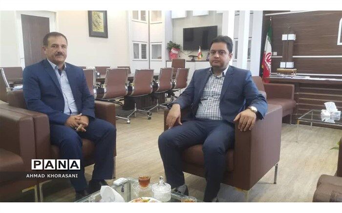 جلسه مدیر آموزش و پرورش شهرستان لالی با مدیر کل اداره نوسازی مدارس استان خوزستان
