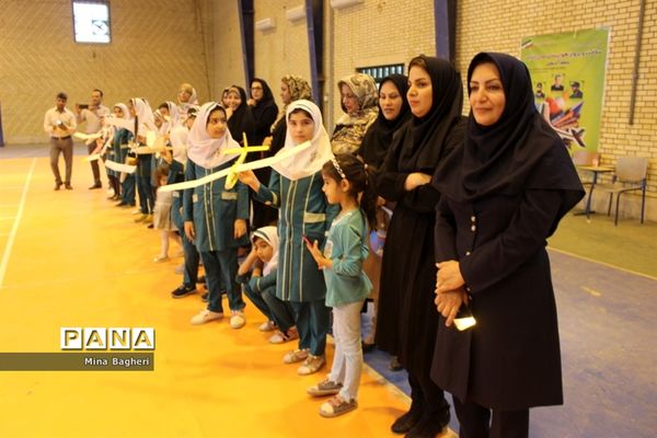 مسابقه گلایدر دانش‌آموزان و اولیاء در آبپخش