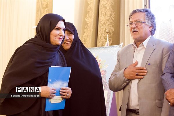 جشنواره خیرین مدرسه‌ساز و مدرسه‌یار در ساری