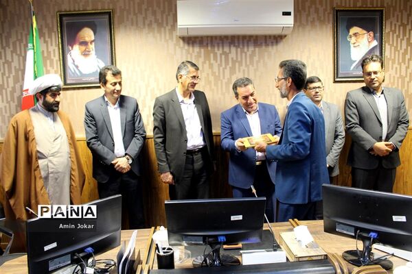آیین تودیع ومعارفه رئیس اداره قرآن، عترت و نماز اداره کل آموزش و پرورش  استان فارس