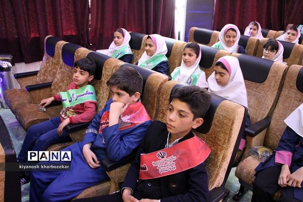 آیین اختتامیه سومین جشنواره سفیران سلامت آموزش و پرورش آذربایجان غربی