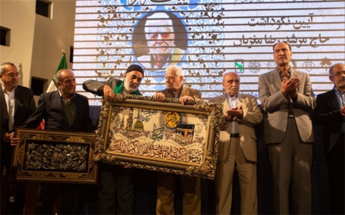 مداحان رسالت هنری اجتماعی هم دارند