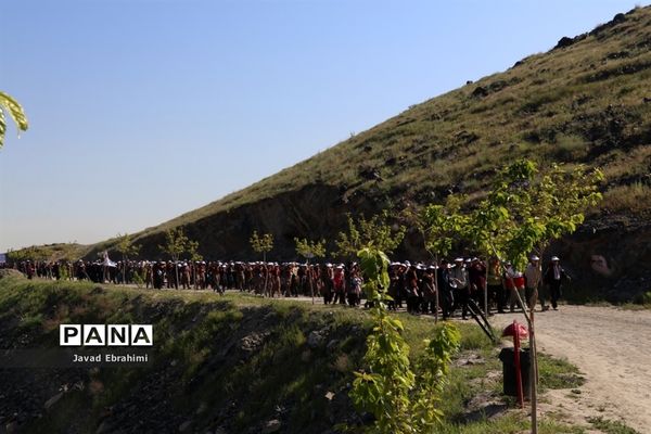 همایش بزرگ کوهپیمایی پیشتازان سازمان دانش‌آموزی خراسان رضوی-1
