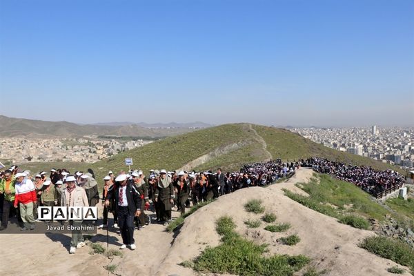 همایش بزرگ کوهپیمایی پیشتازان سازمان دانش‌آموزی خراسان رضوی-1