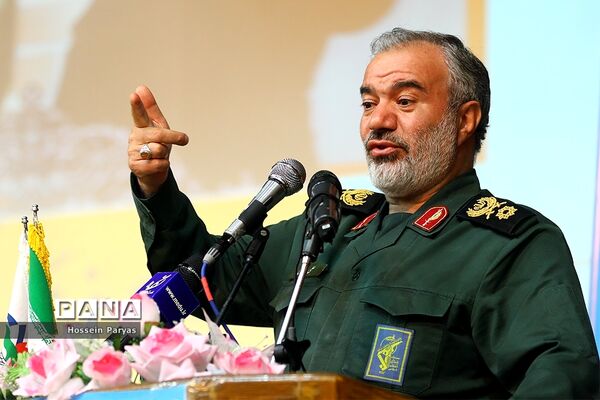 مراسم گرامیداشت مقام معلم و هفته بسیج فرهنگیان
