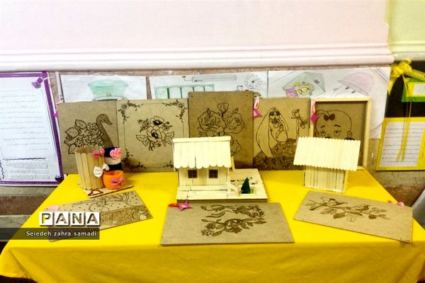 نمایشگاه هفته مشاغل در مدرسه فاطمیه ملارد