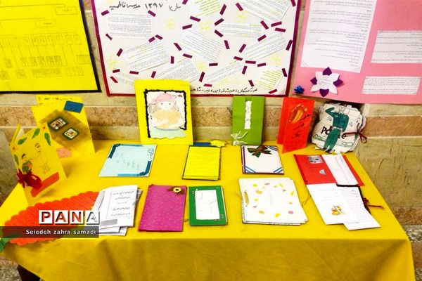 نمایشگاه هفته مشاغل در مدرسه فاطمیه ملارد