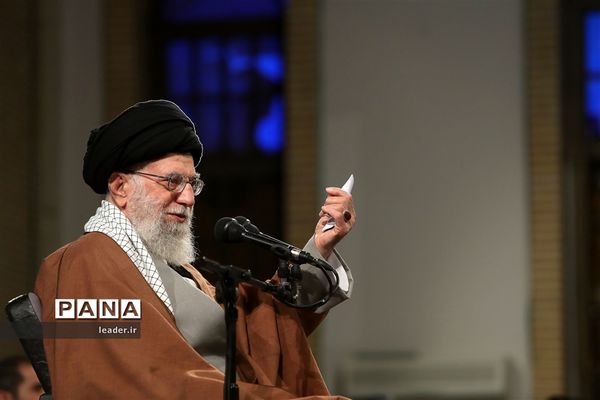 دیدار هزاران نفر از معلمان و فرهنگیان سراسر کشور به‌مناسبت روز معلم با مقام معظم رهبری