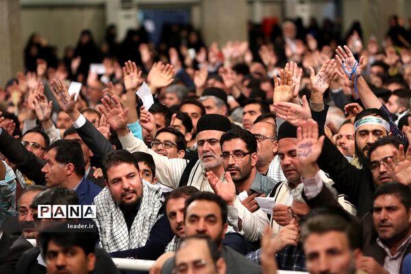 دیدار هزاران نفر از معلمان و فرهنگیان سراسر کشور به‌مناسبت روز معلم با مقام معظم رهبری
