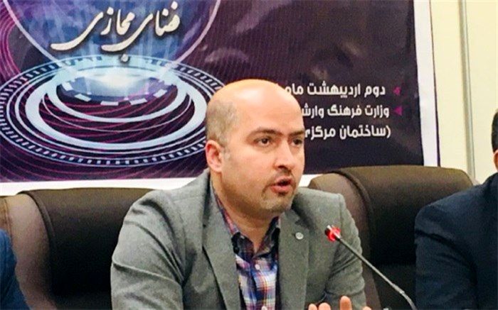 یاسر طاهرخانی: در فضای آموزش و پرورش با مقاومت‌هایی درباره نشر دیجیتال روبه‌رو‌ایم