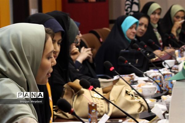 نشست مجامع اعضاء و مربیان سازمان دانش‌آموزی شهرستان‌های استان تهران