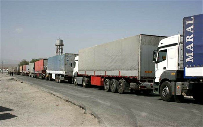 امسال ۱۱۲ میلیون دلار کالا از آذربایجان غربی صادر شد