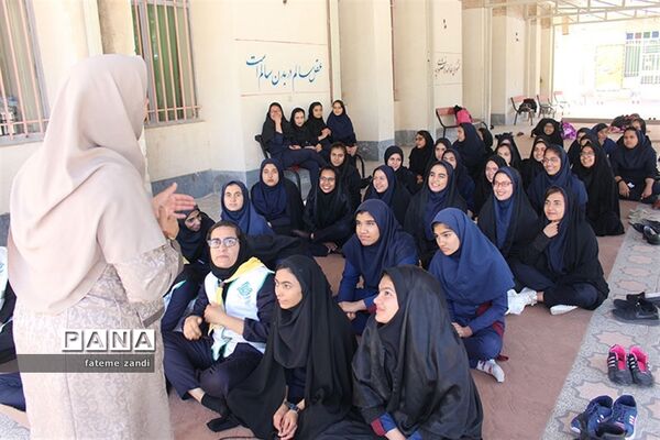 اردوی یک روزه دانش‌آموزی