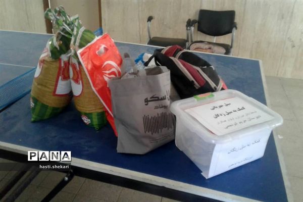 سیل مهربانی دانش‌آموزان خُنج برای همکلاسی‌های سیل‌زده