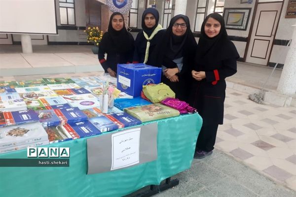 سیل مهربانی دانش‌آموزان خُنج برای همکلاسی‌های سیل‌زده