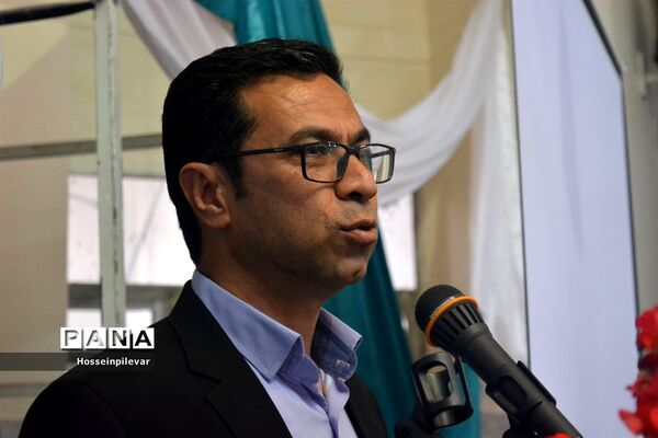 برگزاری جشن تکلیف دبیرستان شهید نواب صفوی بیرجند در مسجد  جامع توحید