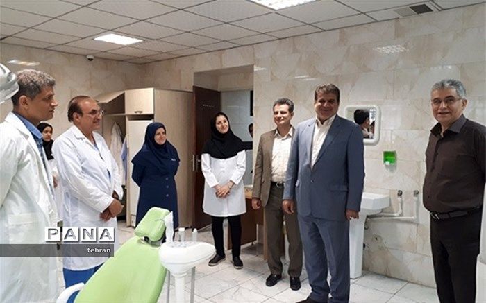 بازدید فولادوند از درمانگاه مرکزی فرهنگیان شهر تهران