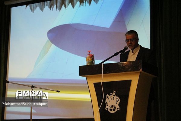 گردهمایی روسای شورای دانش‌آموزی ناحیه 2 کرمان