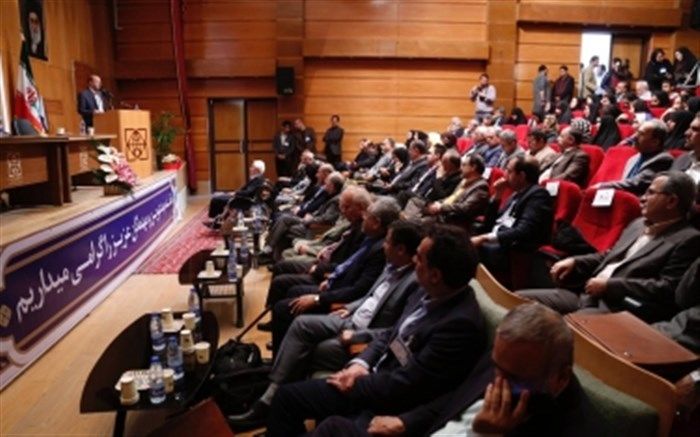 نقش دکتر اشراقی در شناخت هویت ایرانی قابل تقدیر است