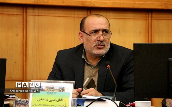 مشارکت بیش از 50 هزار دانش‌آموز در اردوی «یک روز هم‌نشینی با کتاب»
