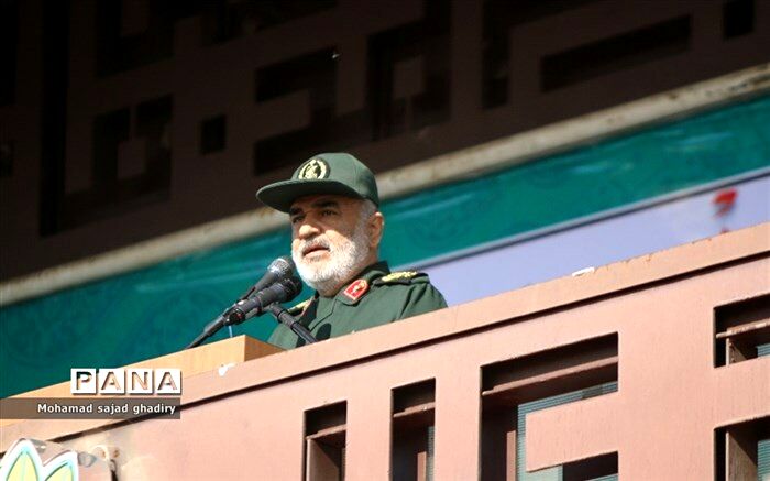مراسم معارفه فرمانده جدید سپاه برگزار شد
