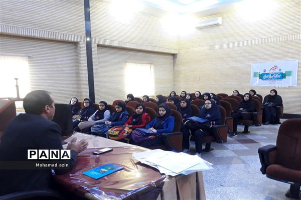 بازدید دانش‌آموزان پیشتاز از شعب تامین اجتماعی