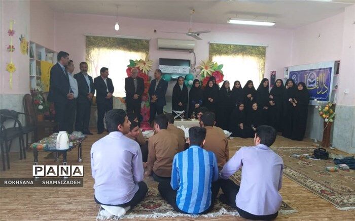 آیین تجلیل از برگزیدگان مسابقات قرآن و عترت در مرحله قطب استان خوزستان در شهرستان امیدیه برگزار گردید