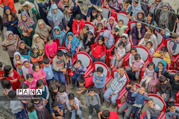 اجرای برنامه‌های شاد و معنوی در مناطق سیل زده «آق‌قلا»